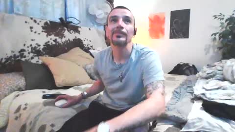 Snapshot of superd512 chatting on February 3, 2025, 2:47 am Guero Cash online show from February 3, 2025, 2:47 am