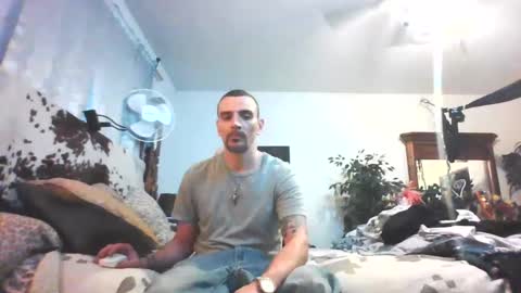 Snapshot of superd512 chatting on February 3, 2025, 1:30 pm Guero Cash online show from February 3, 2025, 1:30 pm