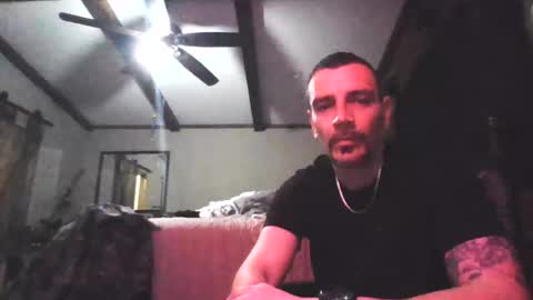 Snapshot of superd512 chatting on February 14, 2025, 3:11 am Guero Cash online show from February 14, 2025, 3:11 am