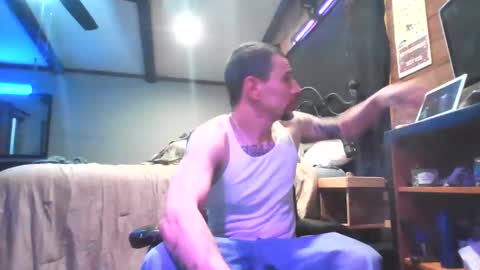 Snapshot of superd512 chatting on February 15, 2025, 8:54 am Guero Cash online show from February 15, 2025, 8:54 am