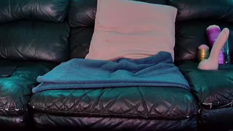 Thomas online show from December 31, 2024, 6:24 pm