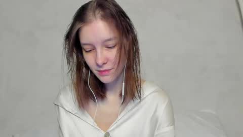 Snapshot of superior_cat chatting on April 28, 2026, 11:21 pm Una online show from April 28, 2026, 11:21 pm