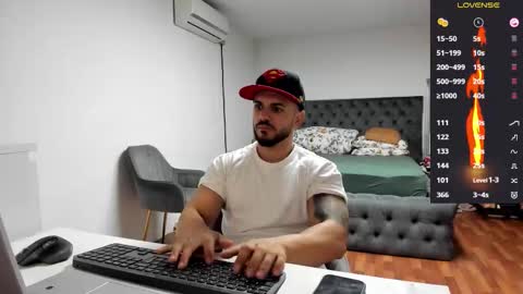 supermanboyxxl online show from October 10, 2025, 5:50 am