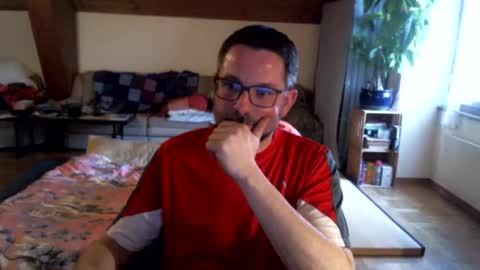 supersquirrel81 online show from March 6, 2026, 4:25 pm