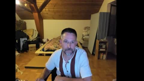 Snapshot of supersquirrel81 chatting on July 20, 2026, 9:17 pm supersquirrel81 online show from July 20, 2026, 9:17 pm