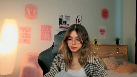 Sara online show from March 18, 2026, 1:25 pm