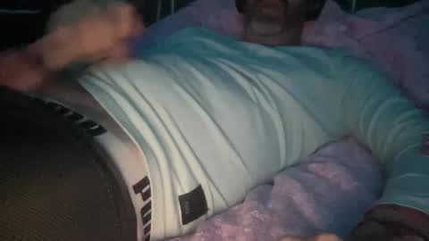 SurfGuy82 online show from September 23, 2025, 3:42 am