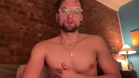 Snapshot of surfingjon chatting on November 9, 2025, 5:06 am jon raws online show from November 9, 2025, 5:06 am