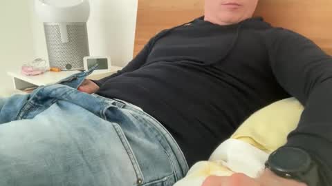 surfstar81 online show from January 13, 2026, 11:26 am