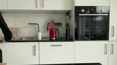 surfstar81 online show from February 1, 2026, 7:51 am