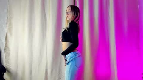 Annie online show from February 13, 2025, 1:29 am