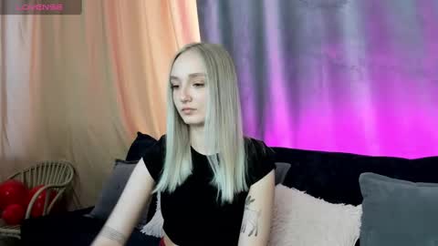 Annie online show from February 25, 2025, 4:14 am