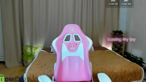 Annie online show from September 21, 2025, 12:23 am