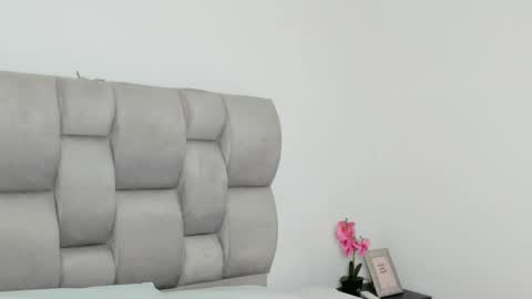 Susan online show from February 28, 2025, 7:35 pm