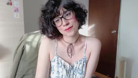 susana_w online show from February 4, 2026, 10:04 pm