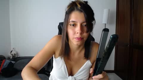 Snapshot of susanaduncann chatting on April 18, 2026, 7:18 pm Susana online show from April 18, 2026, 7:18 pm
