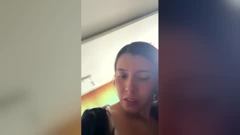 Snapshot of susanaduncann chatting on May 3, 2026, 6:47 pm Susana online show from May 3, 2026, 6:47 pm