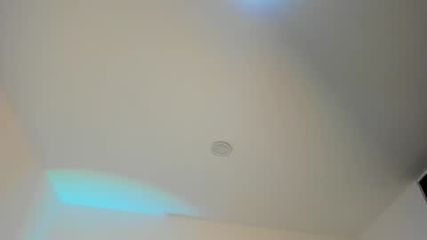 susanclarck online show from December 22, 2025, 5:37 am