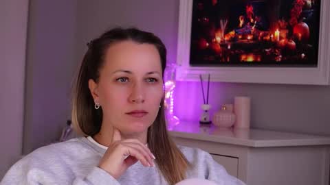 Snapshot of susanjewel chatting on November 25, 2025, 7:52 am SusanJewel online show from November 25, 2025, 7:52 am