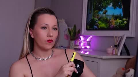 Snapshot of susanjewel chatting on March 27, 2026, 7:47 am SusanJewel online show from March 27, 2026, 7:47 am
