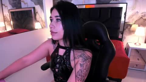 susanvilla online show from June 2, 2026, 8:11 pm