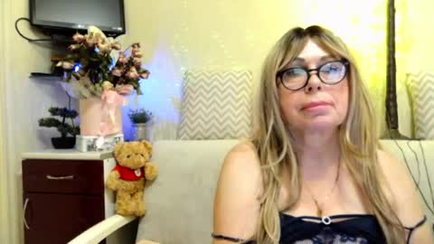 SusiexNoreen online show from June 28, 2026, 1:00 am