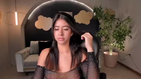 Snapshot of sussanelliot chatting on February 18, 2025, 10:36 pm Sussan online show from February 18, 2025, 10:36 pm