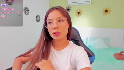 Snapshot of sussy_sweet4u chatting on January 31, 2025, 9:37 am sussy_sweet4u online show from January 31, 2025, 9:37 am