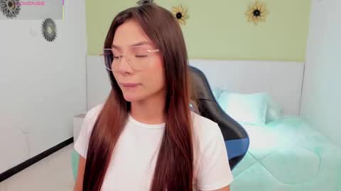 Snapshot of sussy_sweet4u chatting on February 23, 2025, 7:33 am sussy_sweet4u online show from February 23, 2025, 7:33 am