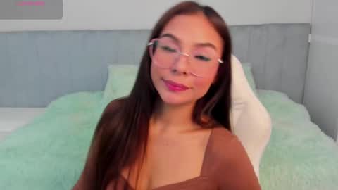 Snapshot of sussy_sweet4u chatting on September 11, 2025, 10:26 am sussy_sweet4u online show from September 11, 2025, 10:26 am