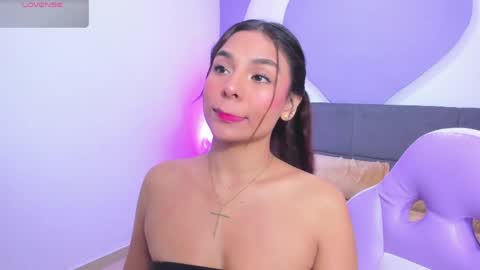 sussy_sweet4u online show from April 9, 2026, 10:20 am