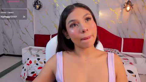 sussy_sweet4u online show from June 7, 2026, 9:24 am
