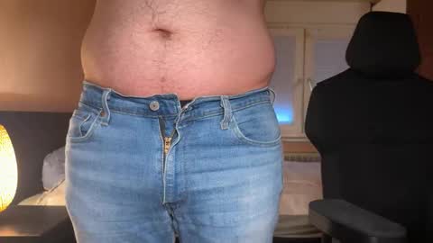 sutlac90 online show from October 31, 2025, 3:46 pm