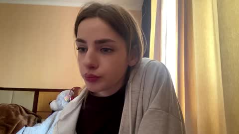 Emila online show from April 24, 2026, 12:40 pm