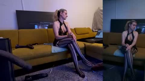 Snapshot of suzannexxxxxx chatting on July 18, 2026, 10:24 pm suzannexxxxxx online show from July 18, 2026, 10:24 pm