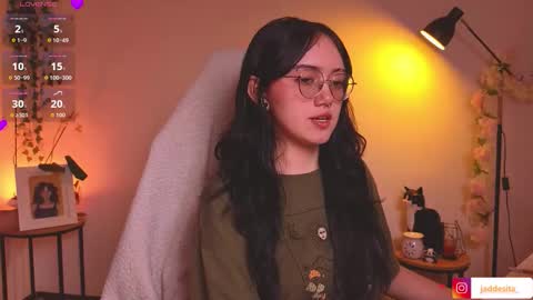 Snapshot of suzumi_ chatting on October 13, 2025, 2:55 am Jadde online show from October 13, 2025, 2:55 am