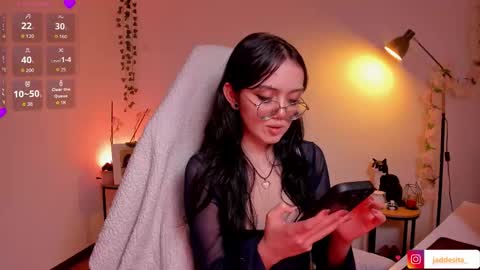 Snapshot of suzumi_ chatting on November 2, 2025, 3:53 am Jadde online show from November 2, 2025, 3:53 am