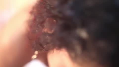 suzysuza online show from November 21, 2025, 11:53 am