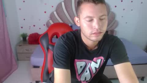 Snapshot of sven_fox723 chatting on March 13, 2026, 11:39 am Sven online show from March 13, 2026, 11:39 am