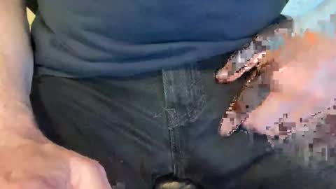 Snapshot of svscruz831 chatting on January 17, 2025, 7:27 pm VersDad55 online show from January 17, 2025, 7:27 pm