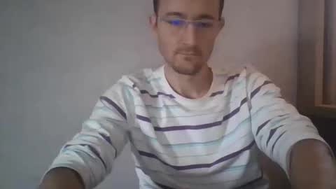 Snapshot of swarogpl chatting on January 7, 2025, 11:26 am swarogpl online show from January 7, 2025, 11:26 am