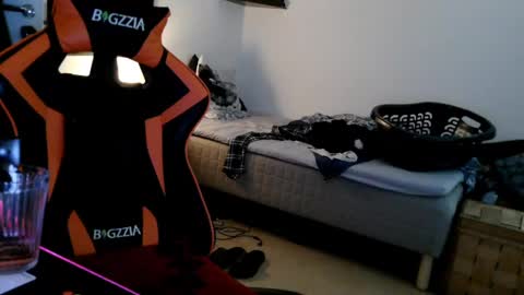 swe9090 online show from January 25, 2025, 9:47 am