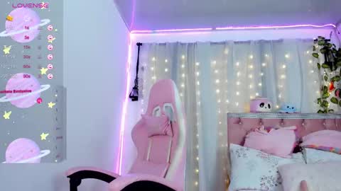 Daniela age 21 online show from November 20, 2025, 6:40 pm