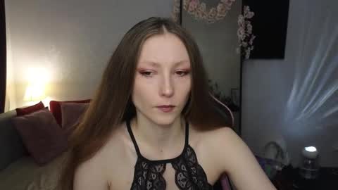 Snapshot of sweeet_lilit chatting on September 21, 2025, 9:38 pm SwitLilit online show from September 21, 2025, 9:38 pm