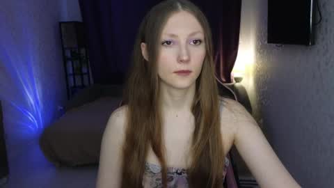 Snapshot of sweeet_lilit chatting on June 8, 2026, 6:19 pm SwitLilit online show from June 8, 2026, 6:19 pm