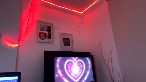 Valeria online show from April 6, 2026, 4:46 am