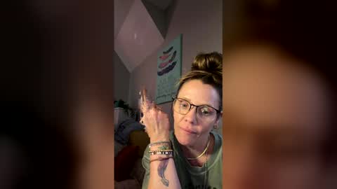 Snapshot of sweeetttea chatting on May 30, 2026, 7:11 pm sweeetttea online show from May 30, 2026, 7:11 pm