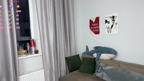 Chloe online show from February 19, 2026, 4:36 pm