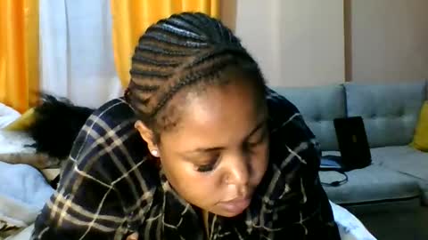 sweet52537 online show from March 15, 2026, 12:16 am