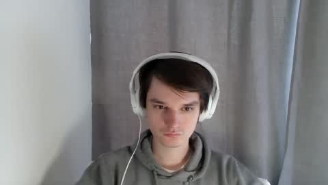 Snapshot of sweet6boy9 chatting on April 11, 2026, 11:14 am Sweet boy online show from April 11, 2026, 11:14 am